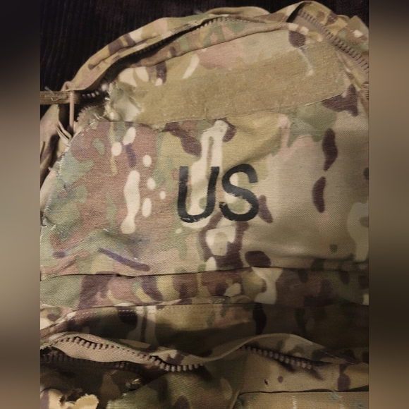 Authentic USGI Molle ii medium rucksack- Used & definitely has a story !! - Picture 9 of 16